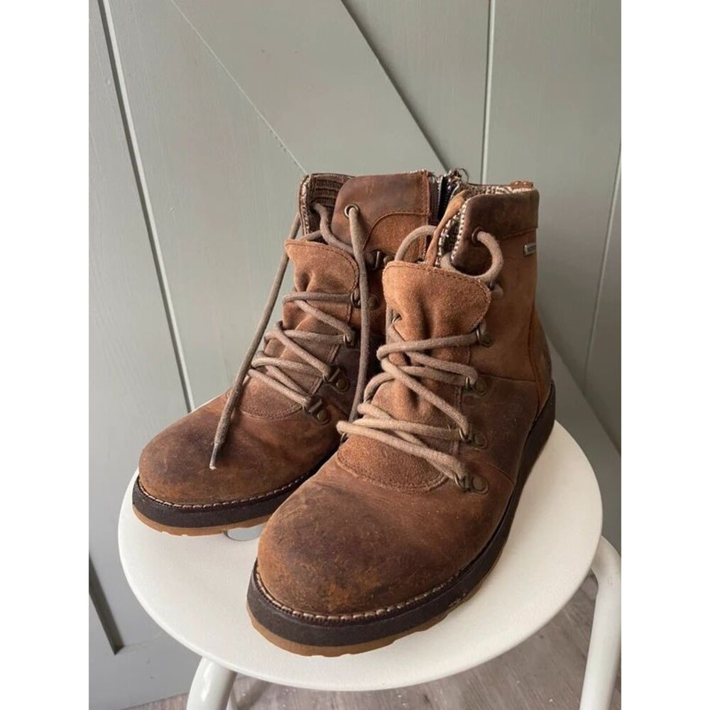 Kamik Ariello Waterproof Boots Size 8.5 Cognac Brown Gorpcore Granola Hiking